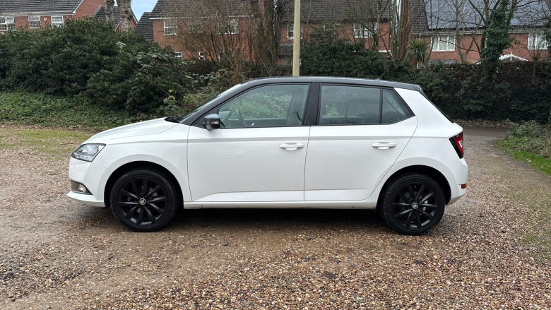 Skoda Fabia 1.0 MPI Colour Edition 5dr Petrol Hatchback